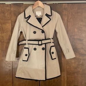 Gorgeous Kate Spade Girls Trench.  EUC.  Size M Bow and Piping details